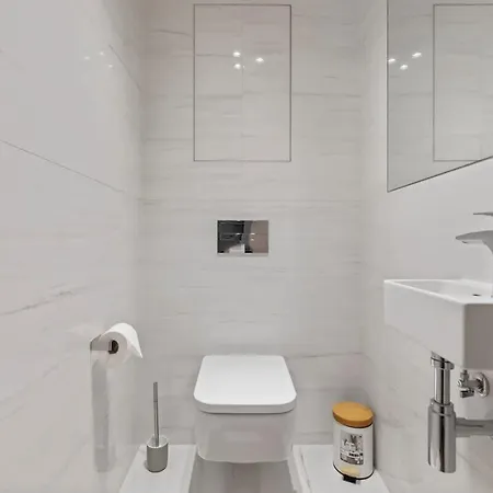 Eurovea Tower 1 Danube View Apartamento Bratislava