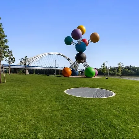 Eurovea Tower 1 Danube View * Pressburg