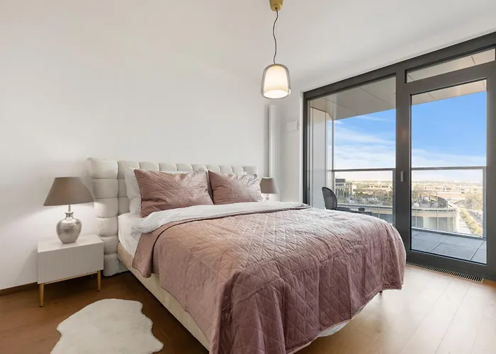 Eurovea Tower 1 Danube View 브라티슬라바