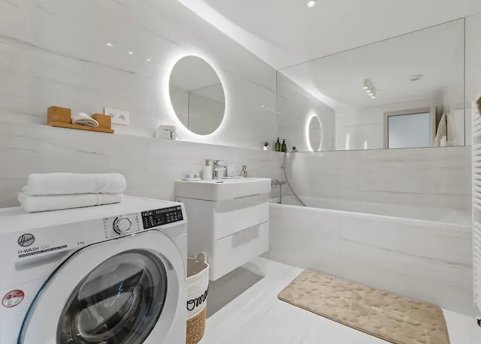 Eurovea Tower 1 Danube View アパート *